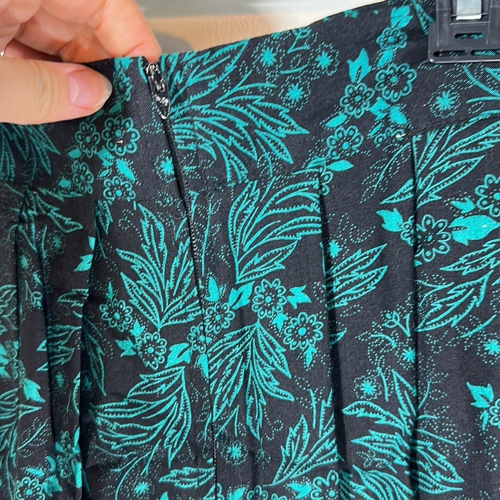 Synari Woman's size 9/10 Vintage Pleated black Turquoise Paisley Skirt Midi - Picture 6 of 9